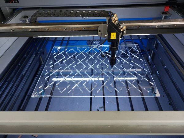 Découpe au laser Atelier de Sète France